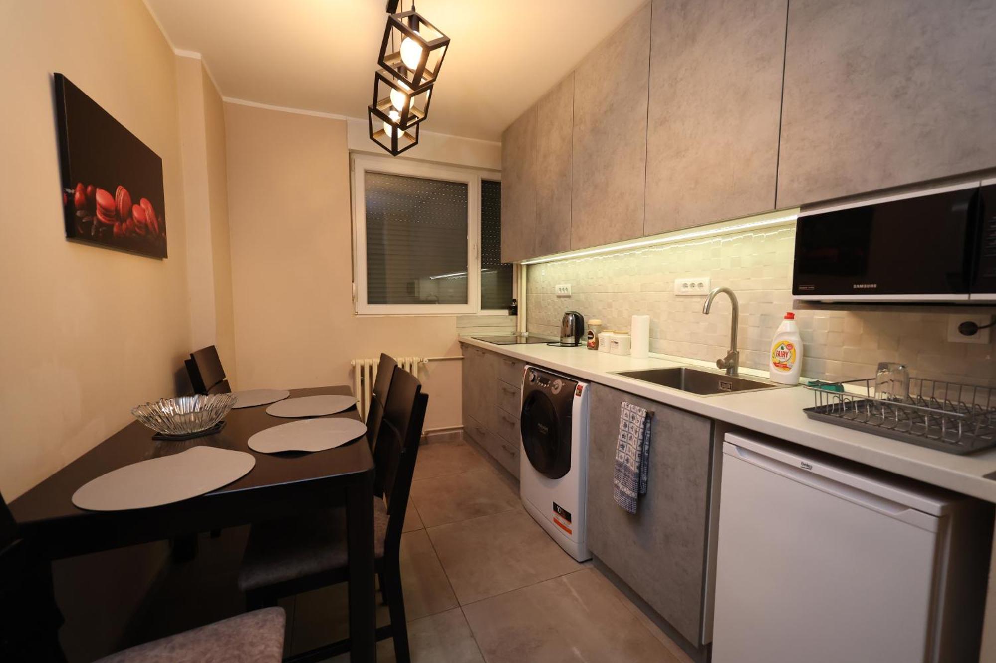 Appartamento Goliath Belgrado Esterno foto